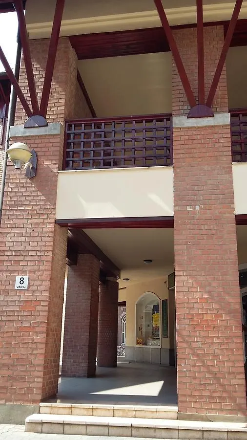דברצן Varlak Apartman דירה