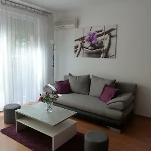 Rose Apartman