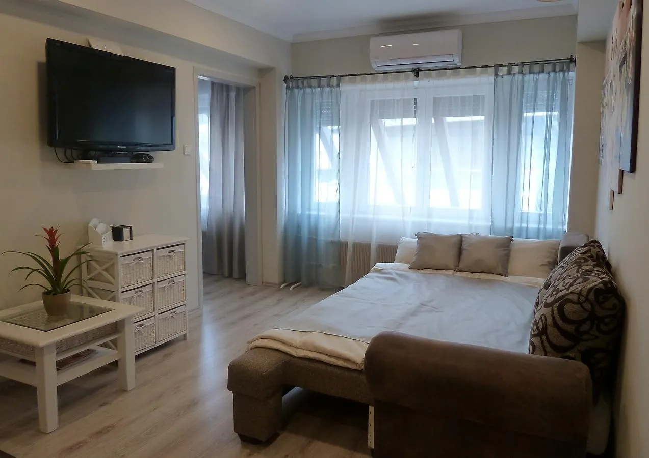 VárLak Apartman Debrecen Ungheria